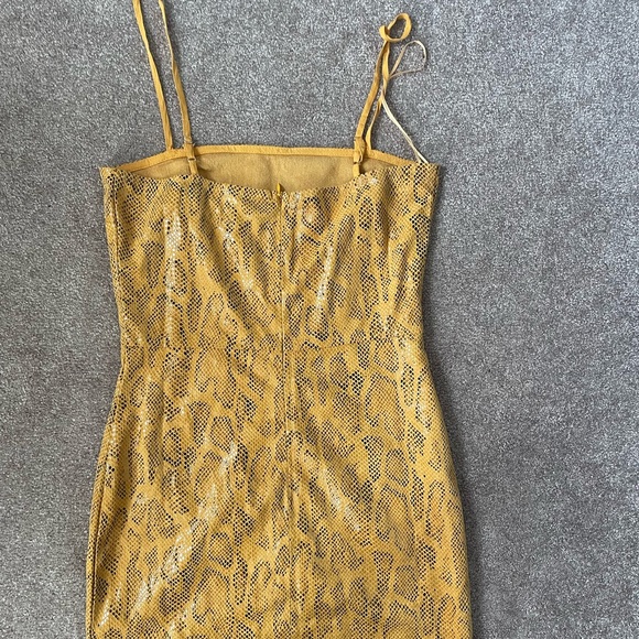 Princess Polly jagger and stone olsen mini - Picture 3 of 4